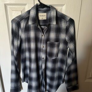 Abercrombie & Fitch Black and White Plaid Shirt